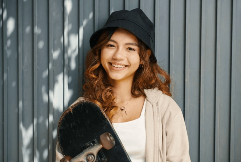 The Rising Popularity of Beanies and Bucket Hats: Why Headwear is Dominating Street Style